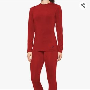 Nautica Women's Theremal Set